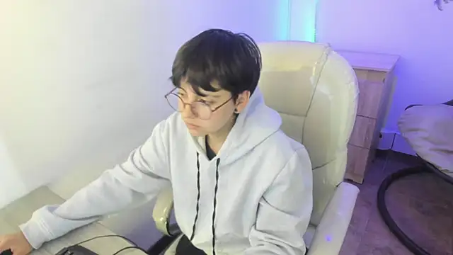 Nathaly ds online show from 11.28.25