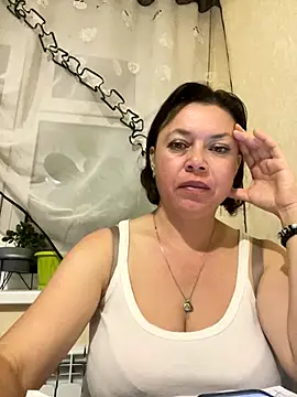 Kiravix online show from 10.02.25