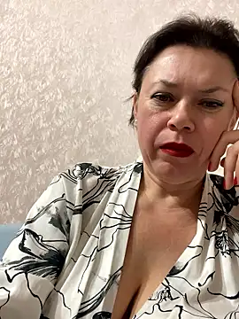 Snapshot of Kiravix chatting on 01.16.26 Kiravix online show from 01.16.26