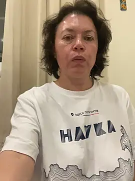 Snapshot of Kiravix chatting on 01.31.26 Kiravix online show from 01.31.26