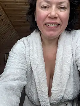 Snapshot of Kiravix chatting on 02.08.26 Kiravix online show from 02.08.26