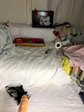 Ozge-SluttyScream69 online show from 12.16.25