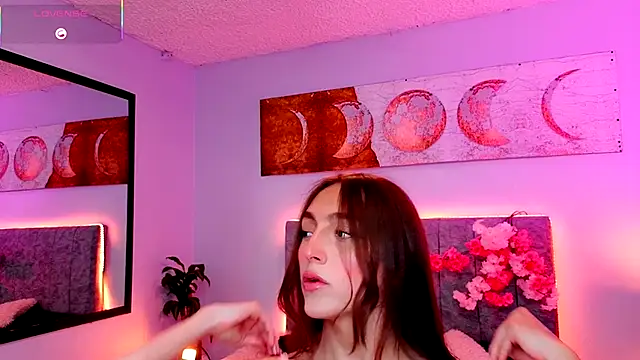 Snapshot of antonellastar24_ chatting on 10.07.25 antonellastar24  online show from 10.07.25