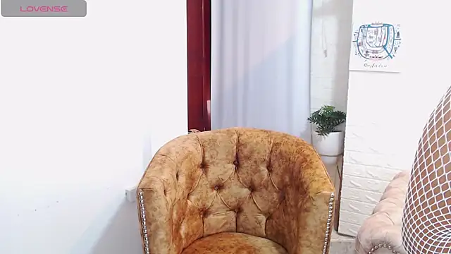 Snapshot of candyhot_tk chatting on 10.10.25 candyhot tk online show from 10.10.25