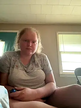 KadiSparkle online show from 09.30.25