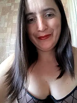 Snapshot of EvelinCutex chatting on 09.24.25 EvelinCutex online show from 09.24.25