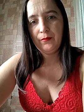 Snapshot of EvelinCutex chatting on 10.06.25 EvelinCutex online show from 10.06.25