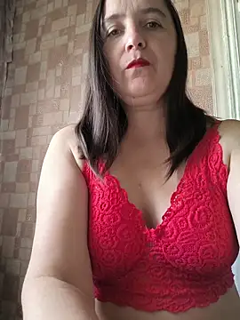 Snapshot of EvelinCutex chatting on 10.15.25 EvelinCutex online show from 10.15.25