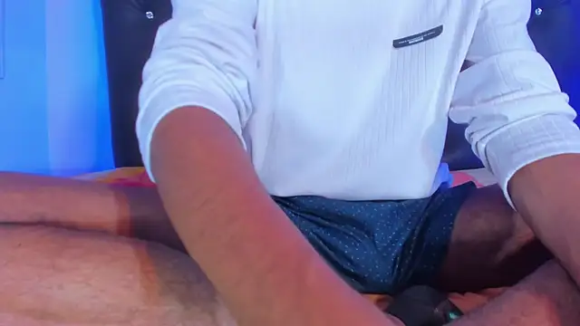 Snapshot of DEAMOL chatting on 10.11.25 DEAMOL online show from 10.11.25