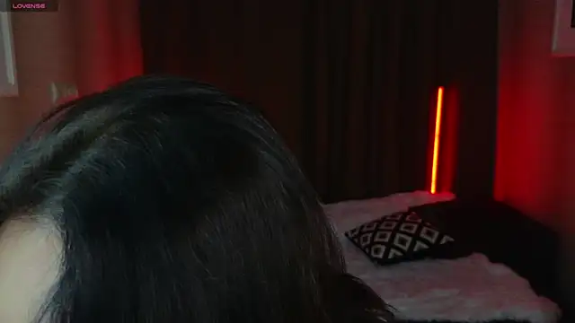 cute club online show from 11.28.25