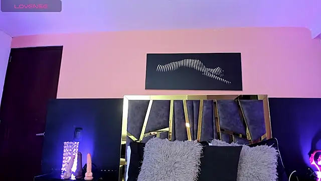 ScarletTorres online show from 10.13.25