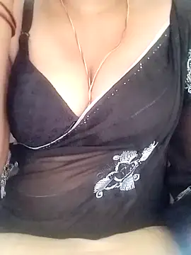 Snapshot of NAVYA-KOR chatting on 10.30.25 NAVYA-KOR online show from 10.30.25