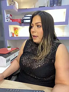 isabella horney  online show from 02.20.26