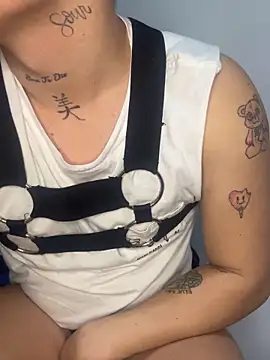 Kurtxxx22 online show from 11.25.25