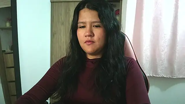 Oliviawatson1 online show from 11.10.25