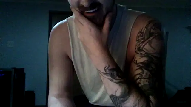 Snapshot of WyattL96 chatting on 08.03.26 WyattL96 online show from 08.03.26