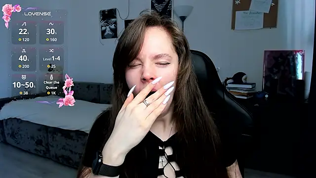 cute little ass online show from 03.07.26