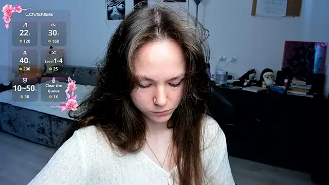 cute little ass online show from 03.31.26