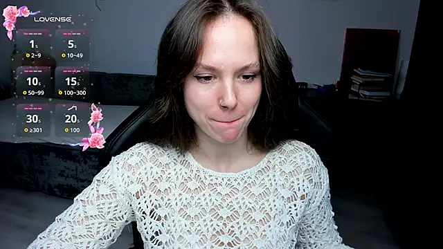 cute little ass online show from 04.17.26