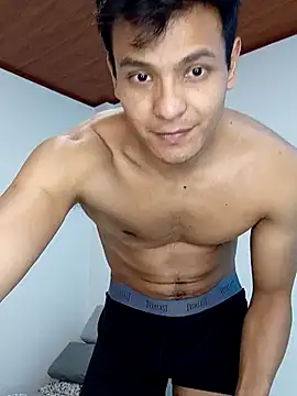 Valois2025 online show from 09.28.25