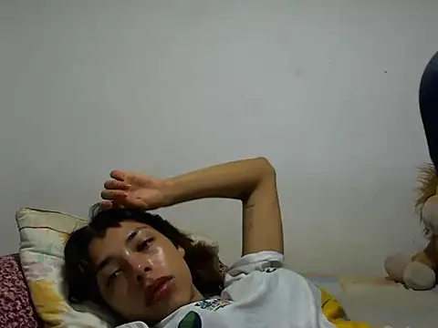 Snapshot of MeganAndMax@xh chatting on 10.19.25 MeganAndMaxxh online show from 10.19.25