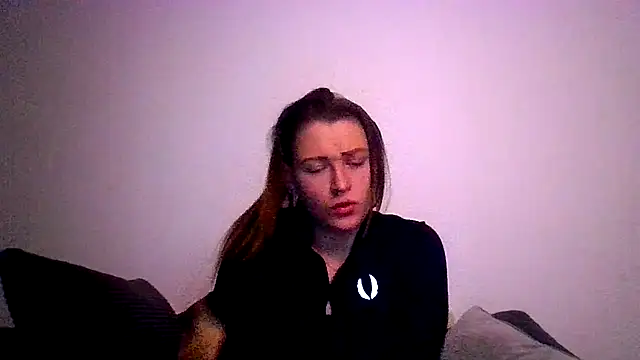 Snapshot of RUBY-ROSE-SWINGS chatting on 10.25.25 RUBY-ROSE-SWINGS online show from 10.25.25