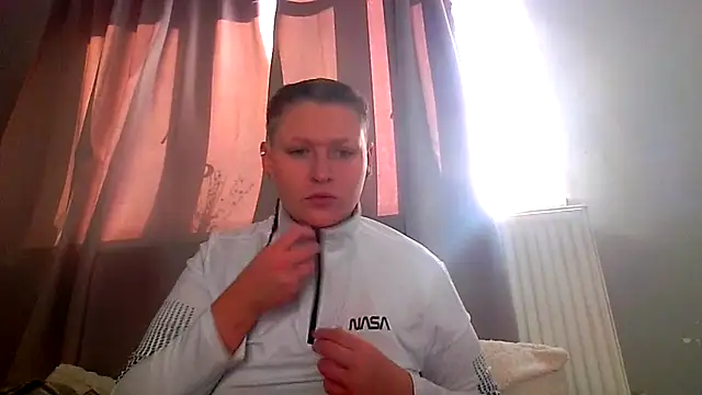 RUBY-ROSE-SWINGS online show from 10.27.25