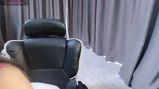 Snapshot of Cicicici-cc chatting on 10.13.25 Cicicici-cc online show from 10.13.25