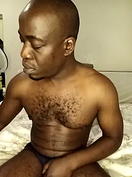 Snapshot of WaiterZim chatting on 10.19.25 WaiterZim online show from 10.19.25