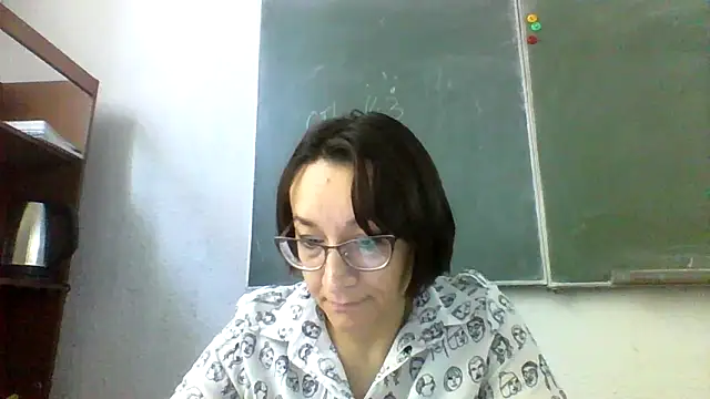 Moon Janis online show from 09.11.25