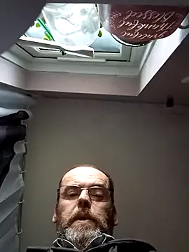 Lesterhorny69 online show from 06.11.26