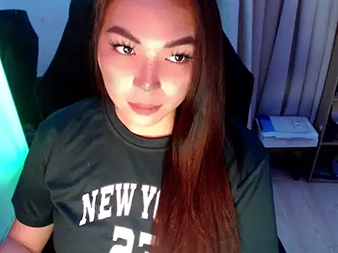 HolLyFaaCKer online show from 03.12.26