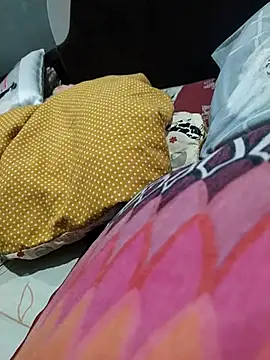 Mumuska online show from 11.03.25