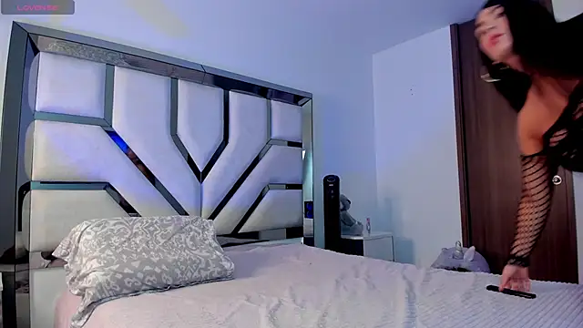 Michelle Ferrerr online show from 12.16.25