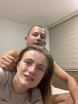 Snapshot of andyzuzka chatting on 10.01.25 andyzuzka online show from 10.01.25