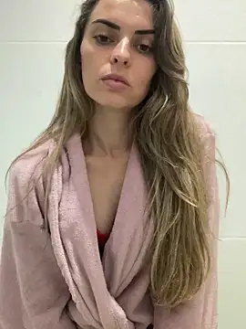 Snapshot of SweetGraciosa chatting on 10.10.25 SweetGraciosa online show from 10.10.25