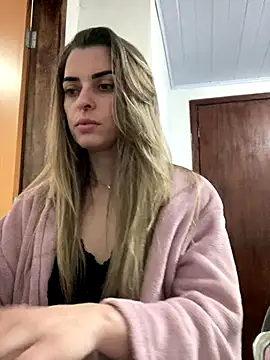 Snapshot of SweetGraciosa chatting on 10.16.25 SweetGraciosa online show from 10.16.25