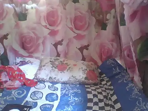 Kristen05 online show from 09.18.25