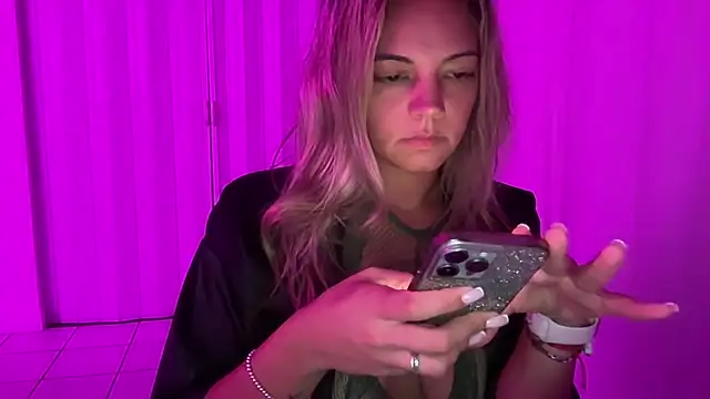 prettyykitty22 online show from 10.12.25