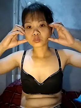 Snapshot of LinhNa999 chatting on 09.19.25 LinhNa999 online show from 09.19.25