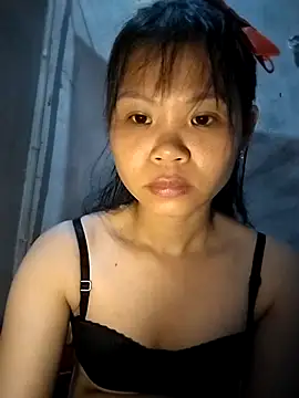 Snapshot of LinhNa999 chatting on 09.21.25 LinhNa999 online show from 09.21.25