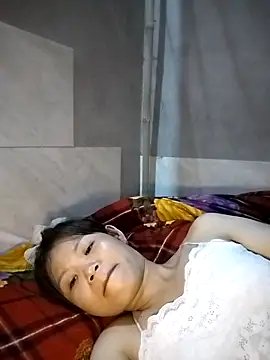 Snapshot of LinhNa999 chatting on 09.28.25 LinhNa999 online show from 09.28.25