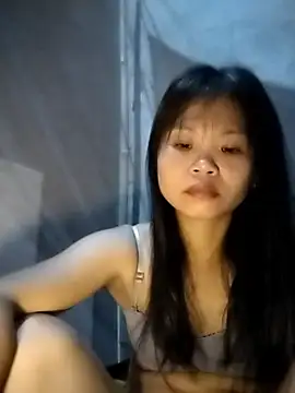 Snapshot of LinhNa999 chatting on 10.04.25 LinhNa999 online show from 10.04.25