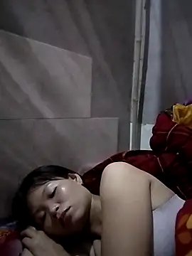 Snapshot of LinhNa999 chatting on 10.13.25 LinhNa999 online show from 10.13.25