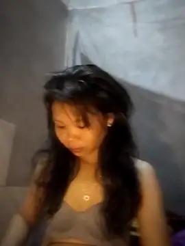 Snapshot of LinhNa999 chatting on 10.26.25 LinhNa999 online show from 10.26.25