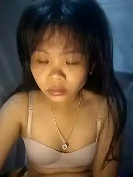 LinhNa999 online show from 11.22.25