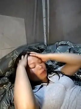 LinhNa999 online show from 04.02.26