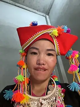 Snapshot of Sunny_lotus chatting on 09.18.25 Sunny lotus online show from 09.18.25