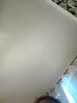 Mila Luciphya online show from 10.12.25