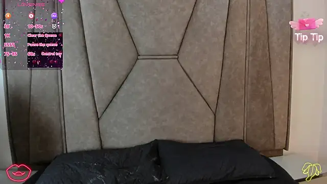 Isabela Colins online show from 09.29.25